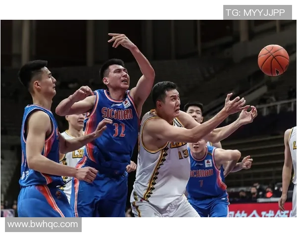 季后赛激战开拓者对决小牛全力争夺晋级名额精彩瞬间回顾