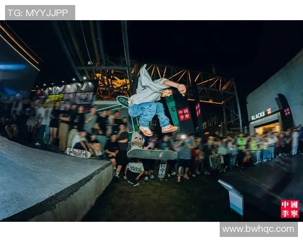 成都滑板队防守策略解析：如何在赛场上稳固防线与提升团队协作MBA